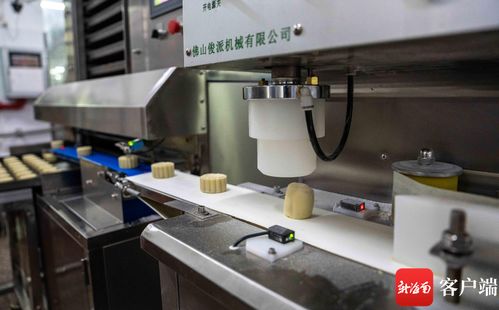 原創(chuàng)組圖丨中秋將至 海口這個(gè)食品廠開足馬力生產(chǎn)月餅